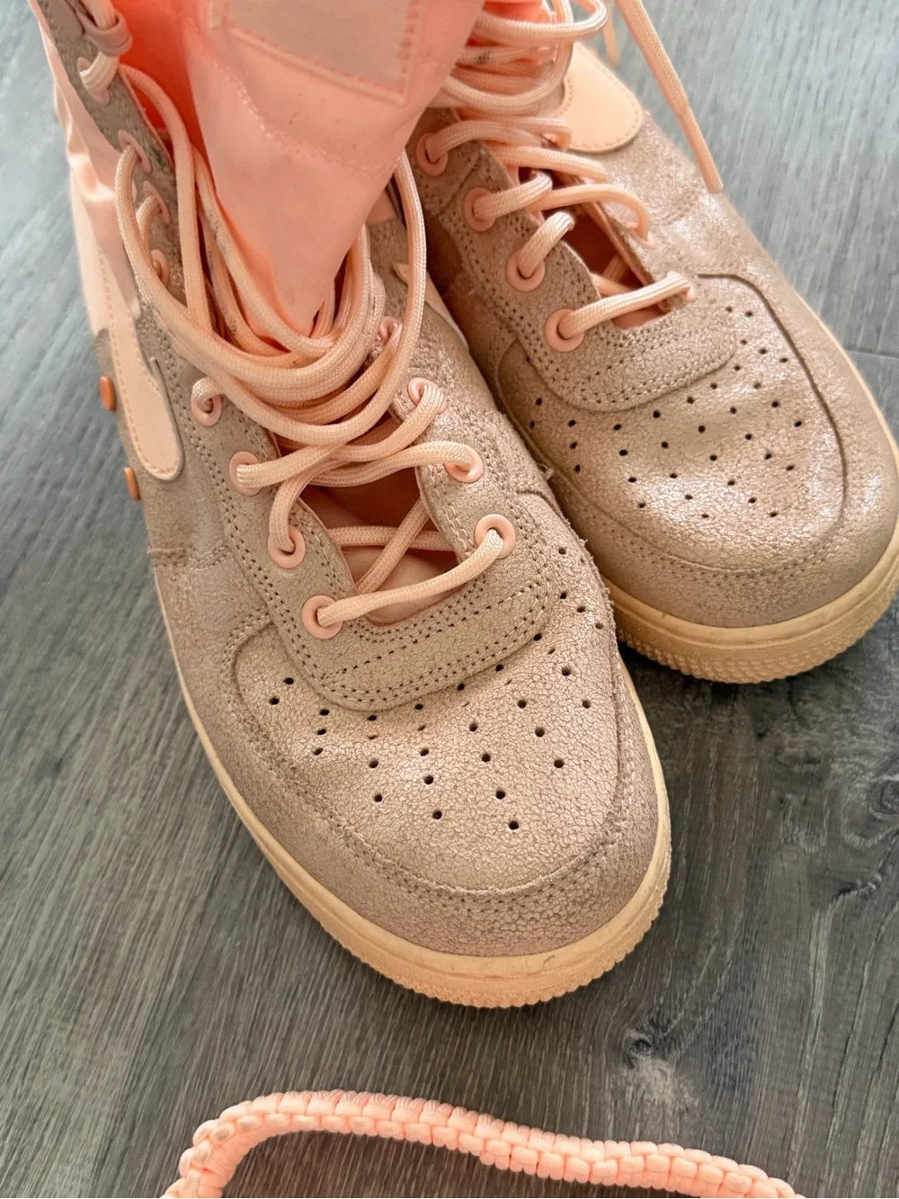 Nike SF Air Force 1 High Peach Tan Sneakers Women’s 9.5
